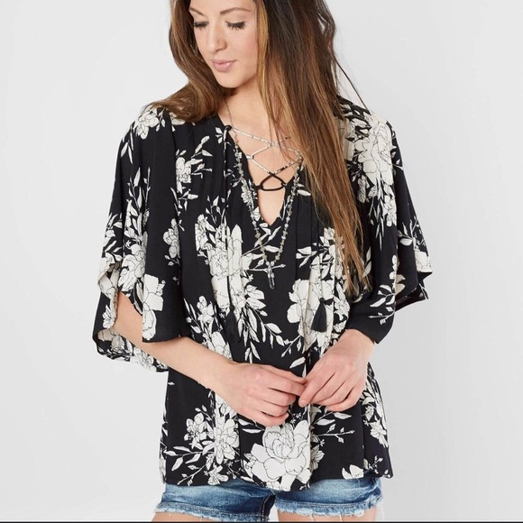 Ray of Light Billabong floral top - Picture 1 of 8